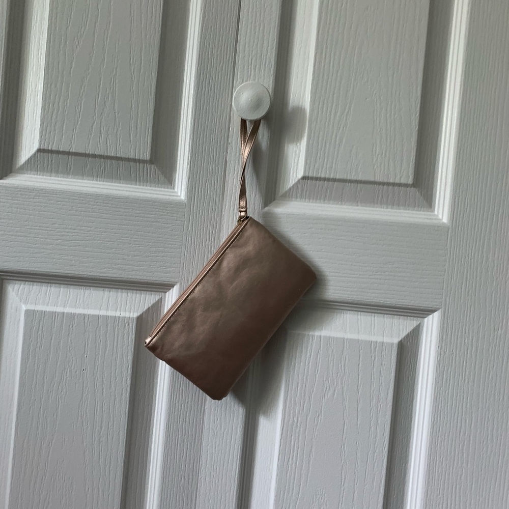 Purse - Picture 2 of 4